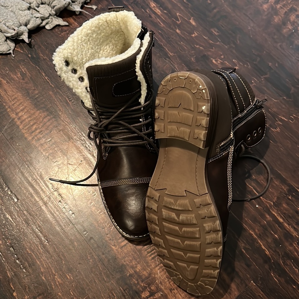 SM New York shoe for sale - Picture 2 of 3
